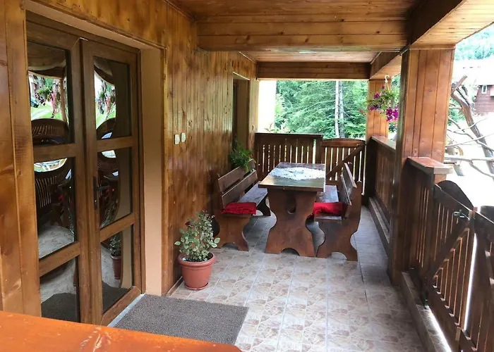 Cabana Cory Rausor